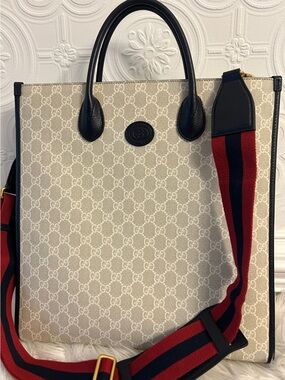 Gucci Interlocking GG Tote with Gucci strap- all original parts!